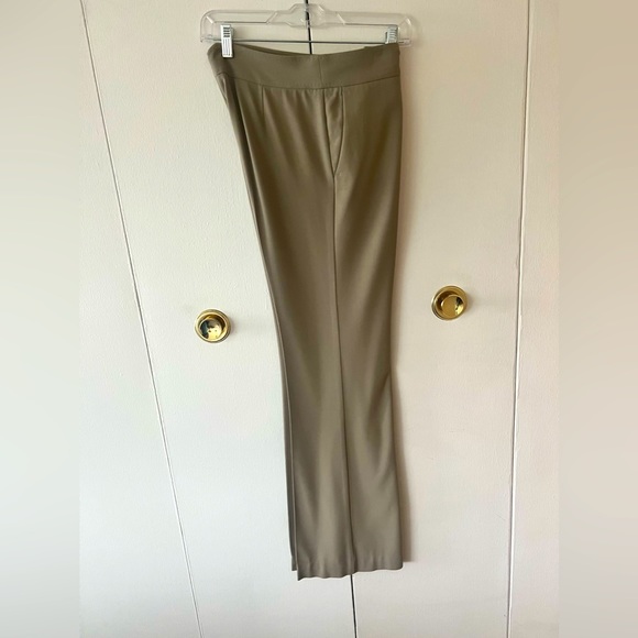 BCBG MaxAzria size 41” length” 34” inseam - Picture 3 of 3